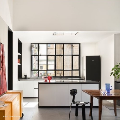 Continua a leggere Stile, eleganza, luce e colore circondano Nuvola - Napoli, Italia