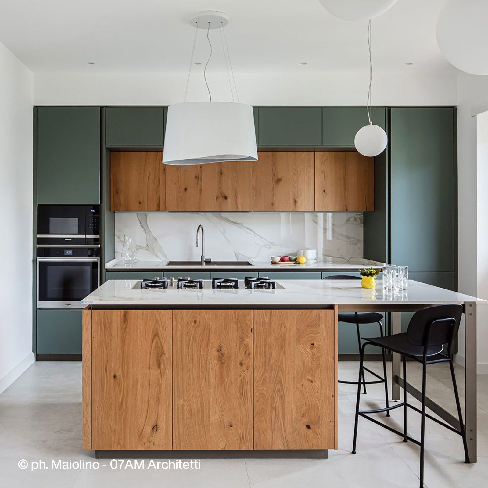 Weiter lesen Eine Insel des Lichts und der Raffinesse